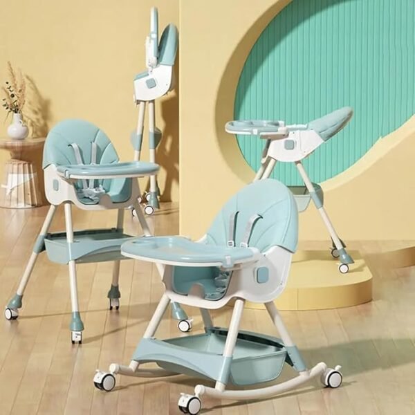 Silla mecedora con babero, vaso entrenador y plato de comida